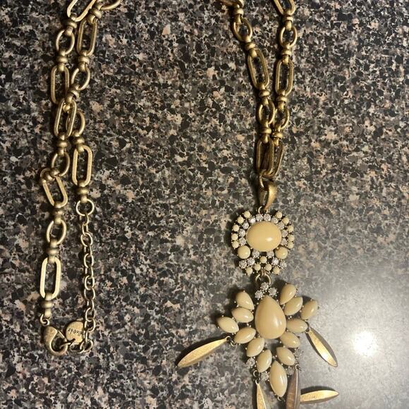 Retired Stella & Dot Gold Tone Mallorca Chandelier Pendant Necklace White Long - Picture 3 of 10